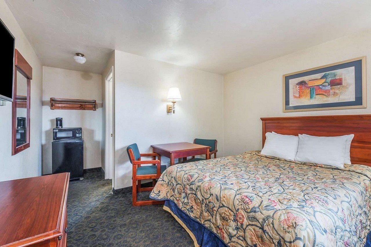 Knights Inn North Attleboro Eksteriør billede